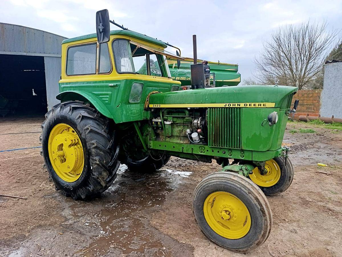 Tractor John Deere 3420