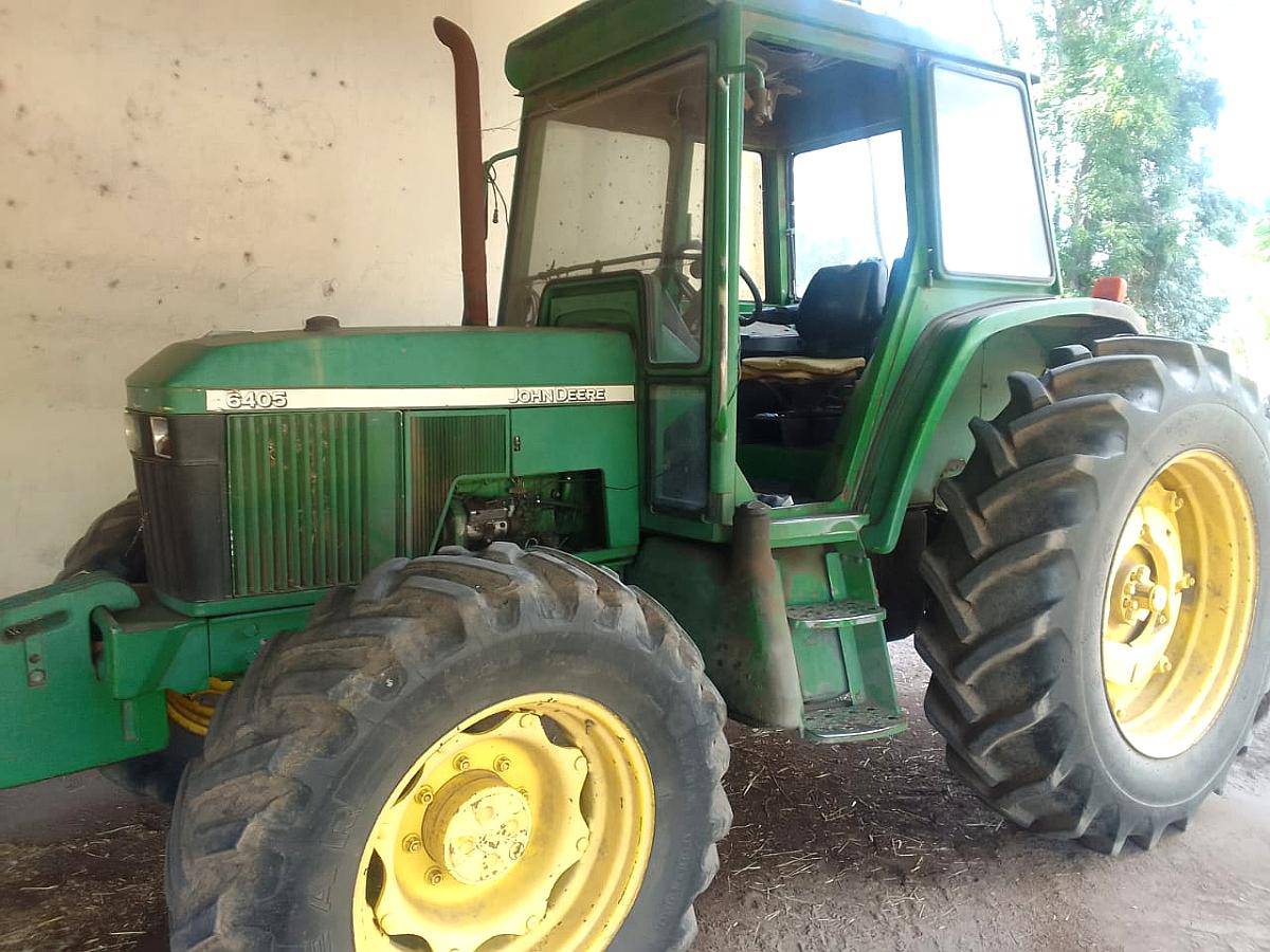 Tractor John Deere Modelo 6405