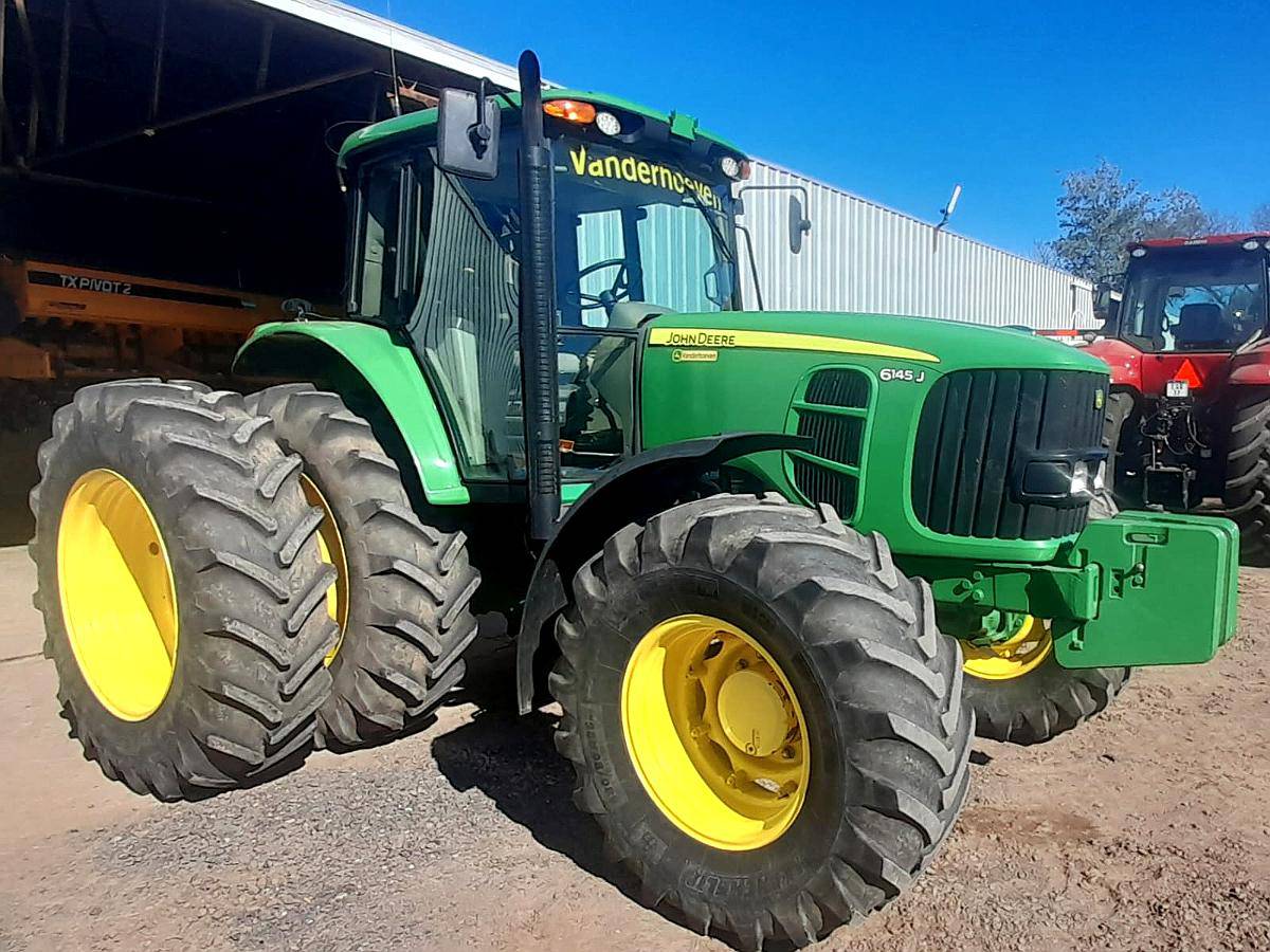 Tractor John Deere 6145j año 2017