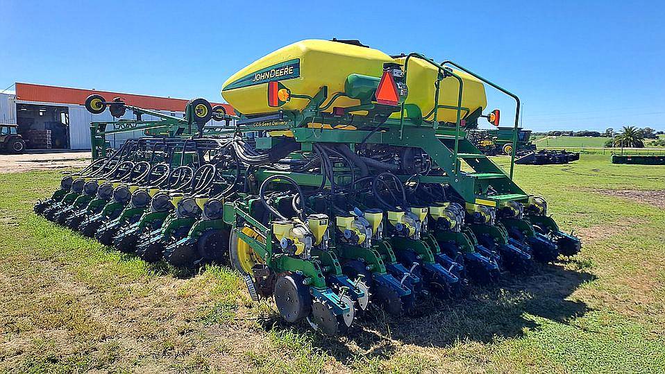 Plantadora John Deere DB60