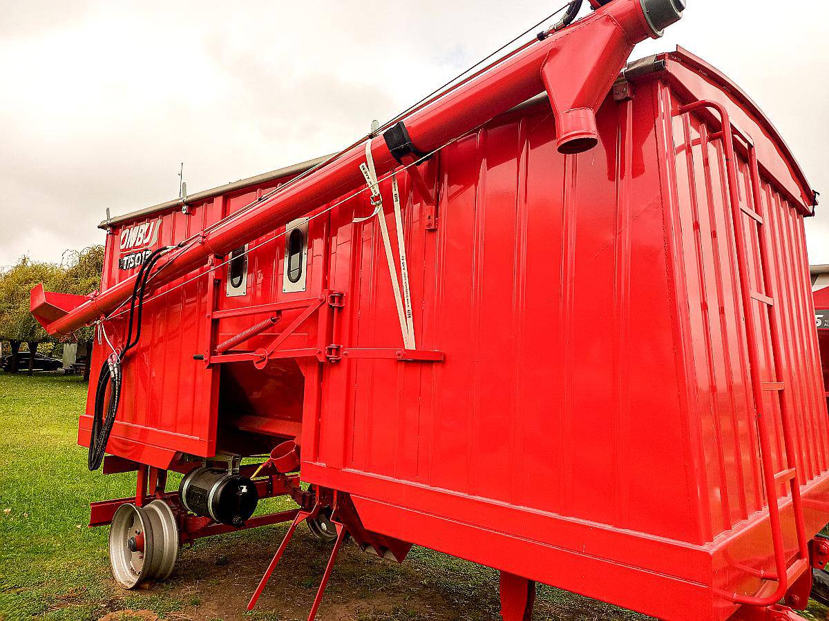 Acoplado Semillero Ombu de 13 M3 con Chimango