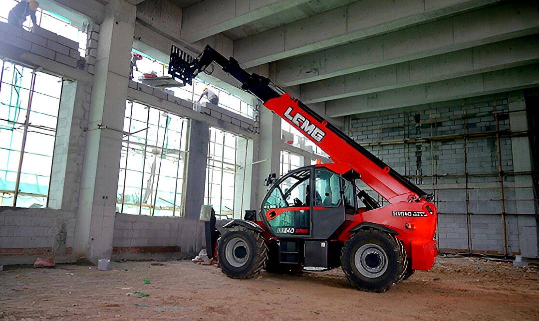 Manipulador Telescópico H1840 PRO - Peso. OP: 12,200 Kg