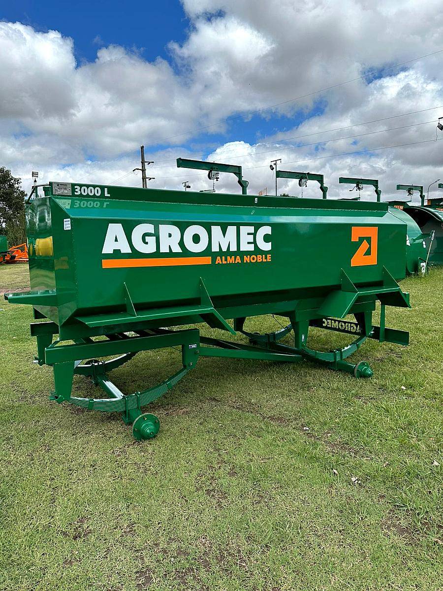 Acoplado Rural Tanque 3000 Litros Agromec