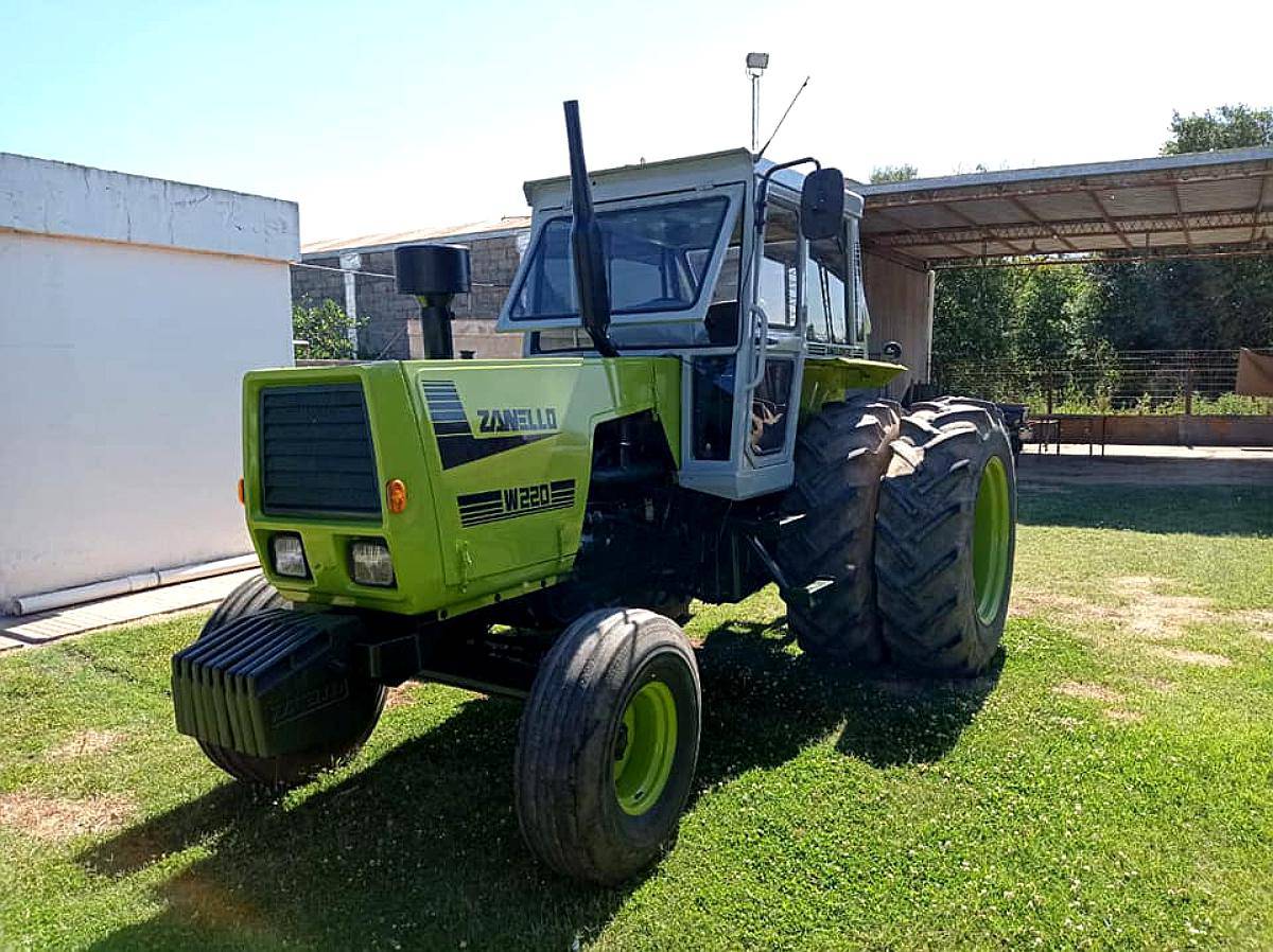 Tractor Zanello 220 Motor MWM