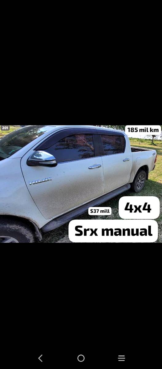 Toyota Hilux SRX 4X4 Manual