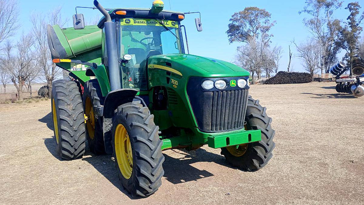 Tractor John Deere 7630. Mod 2008