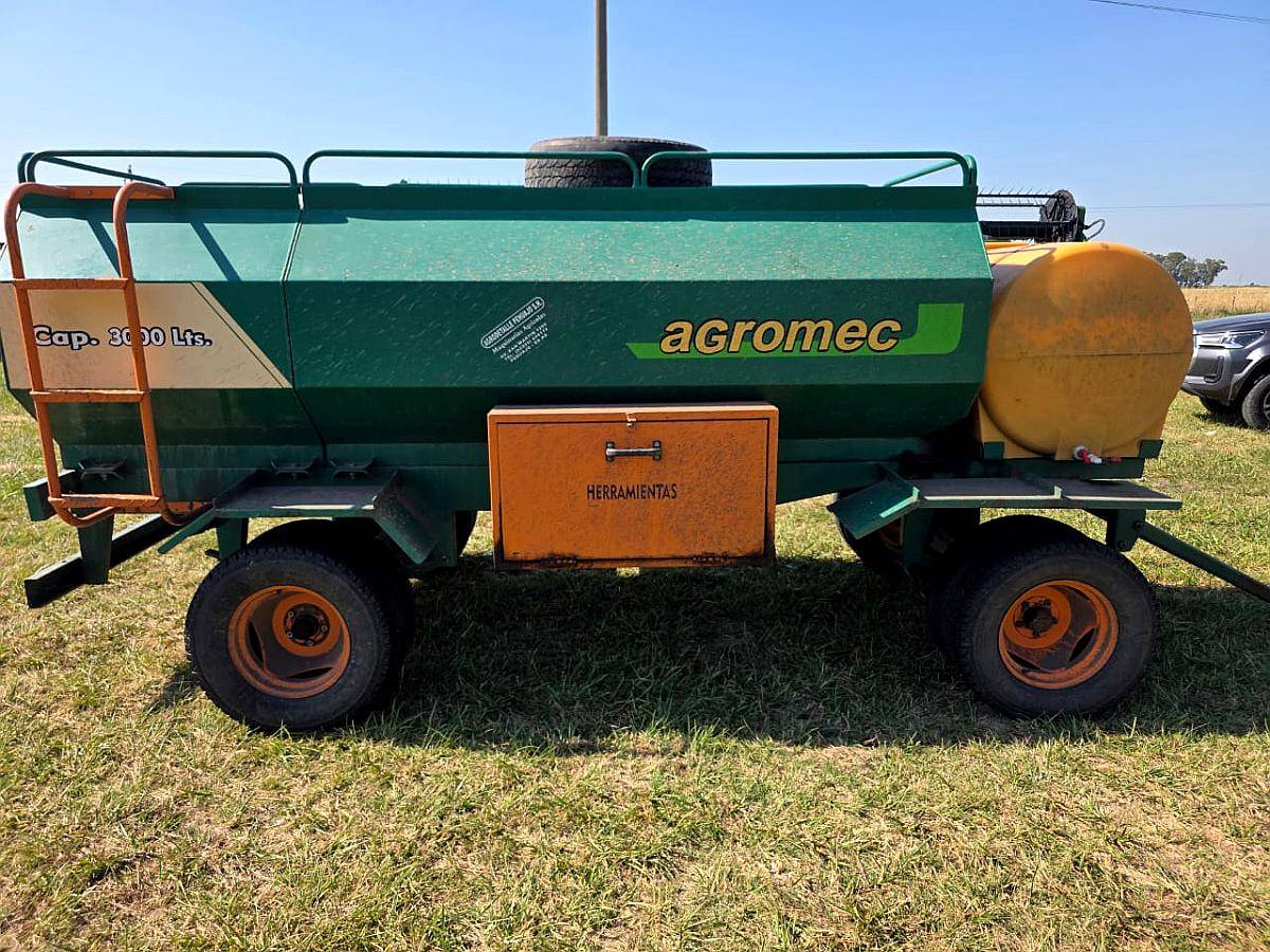 Tanque Combustible Agromec de 3000 Lts