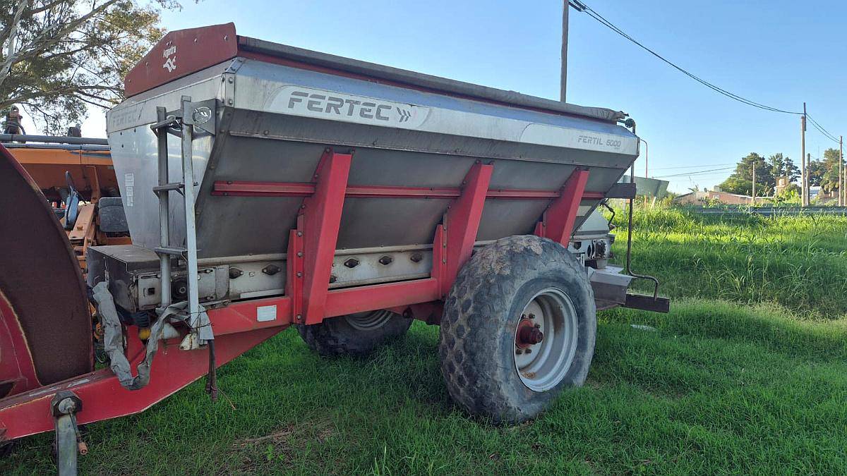 Fertilizadora Fertec 6000 Serie 4