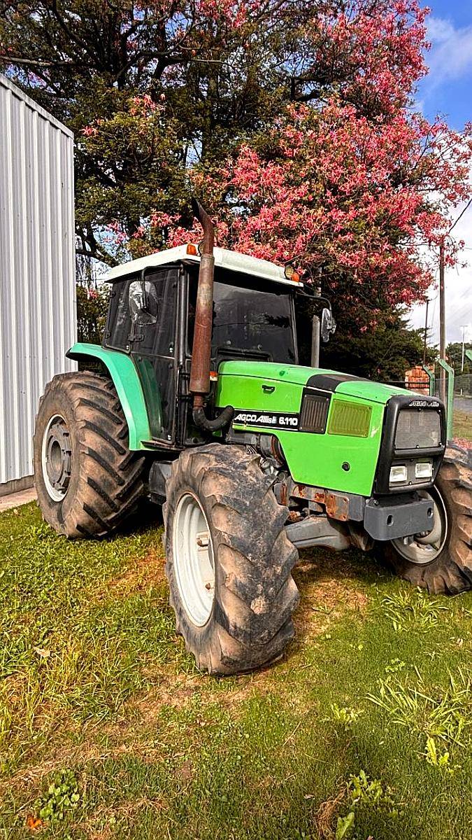 Tractor Agco Allis Serie 6. 110 a (HP 110) Cabina Cabimetal