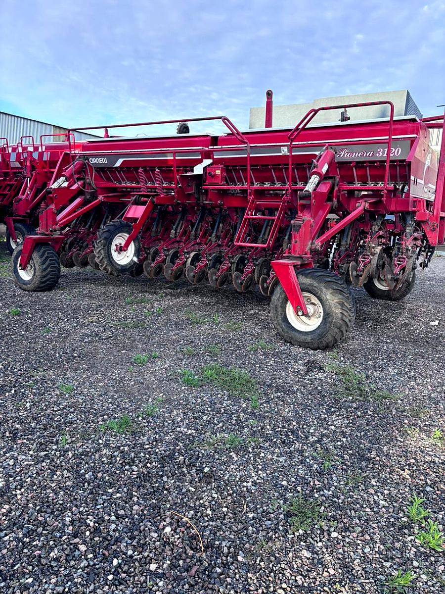 Sembradora Crucianelli Pionera 3120