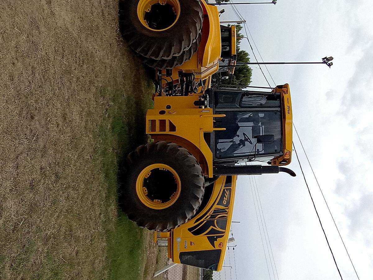 Nuevo Pauny 7710 310 HP Piloto, Entrega Inmediata