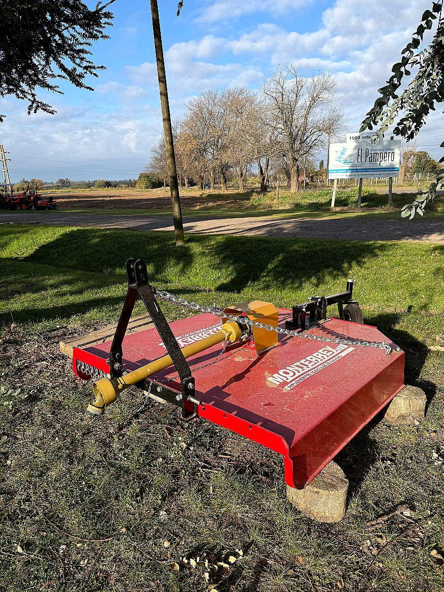 Desmalezadora 1.70 Mts para 3 Puntos con Rueda de Apoyo
