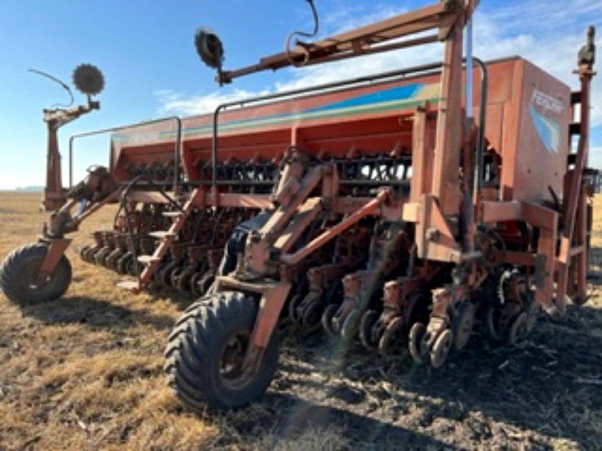 Sembradora Fercam , 33 Líneas a 21- G. F. con Alfalfero