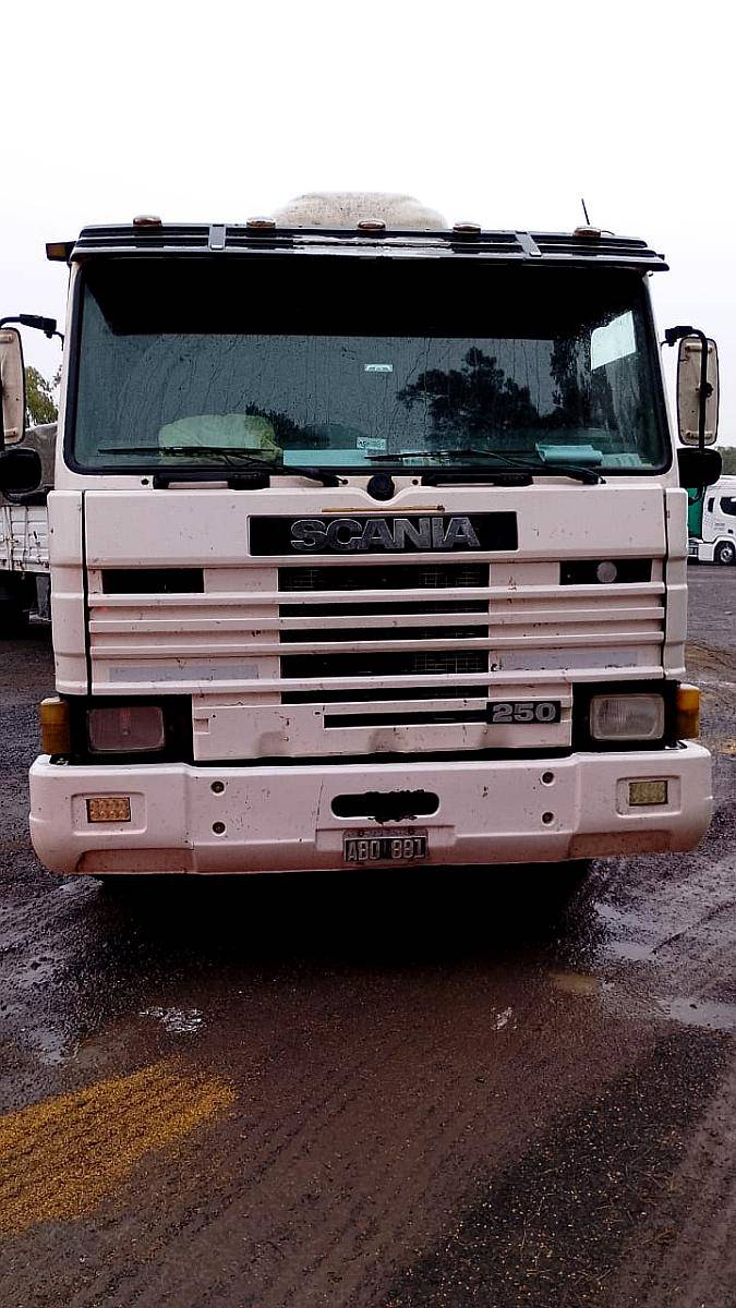 Scania 210 Modelo 95