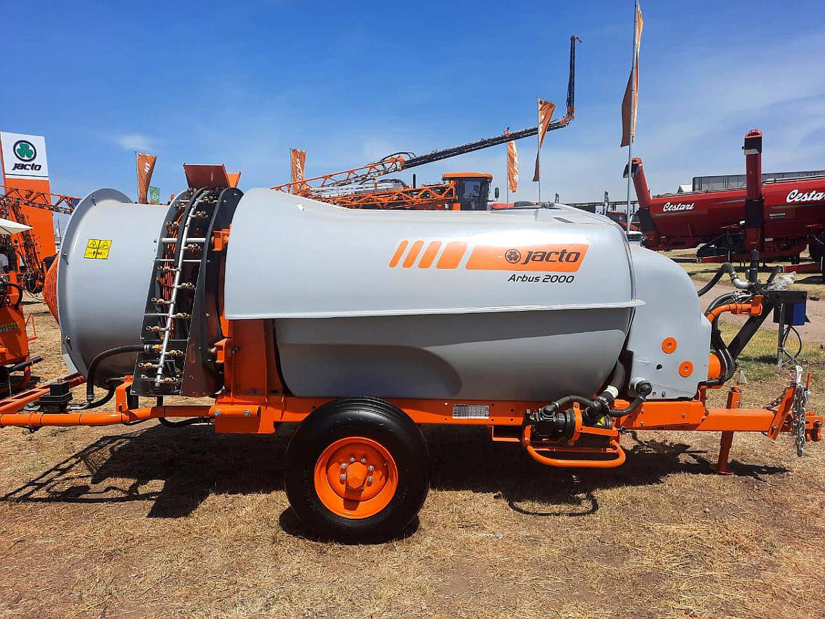 Pulverizador Jacto Arbus 2000 3pe/1000/190