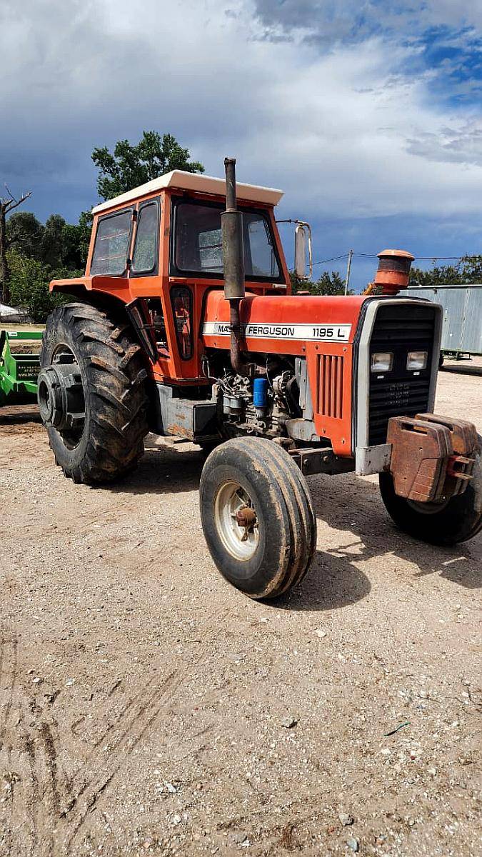 Massey Ferguson 1195 L año 1992