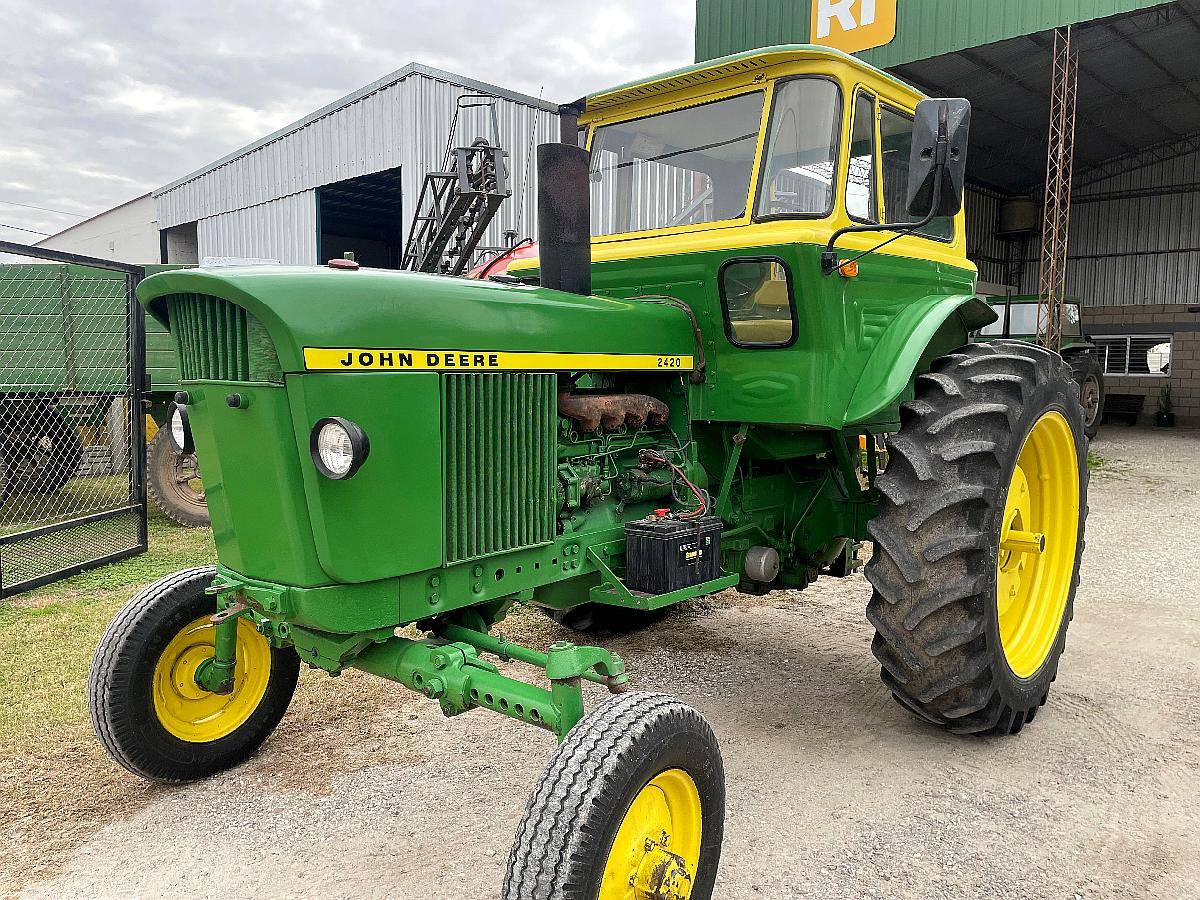 Tractor JD 2420 Impecable