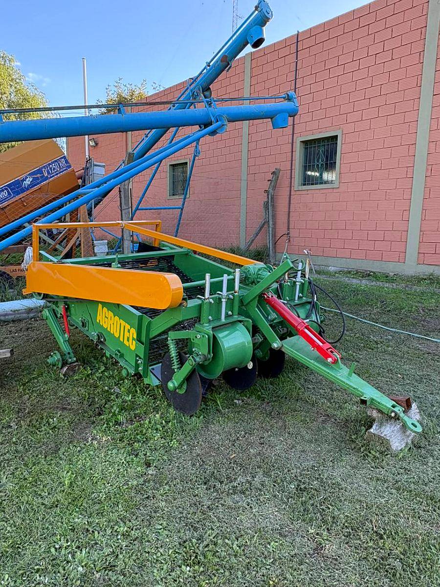 Arrancador de Papa Agrotec de 2 Surcos