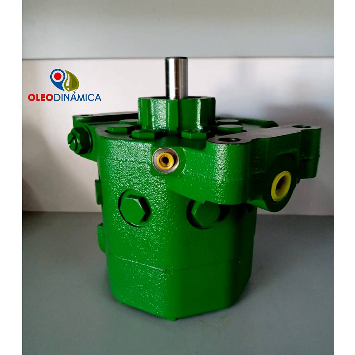 Bomba Hidráulica de 8 Pistones para John Deere AR103036