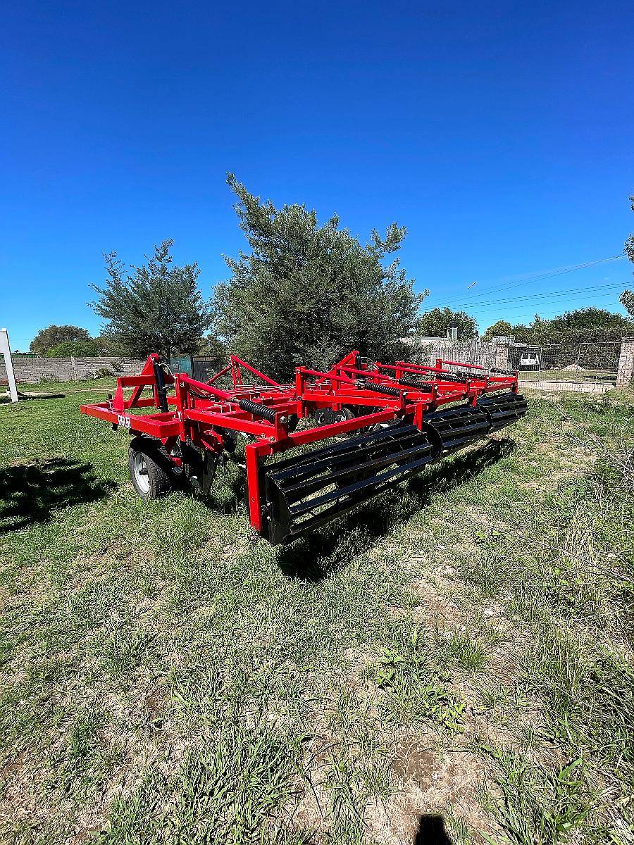 Paratil Subsolador Dolbi de 8 Timones