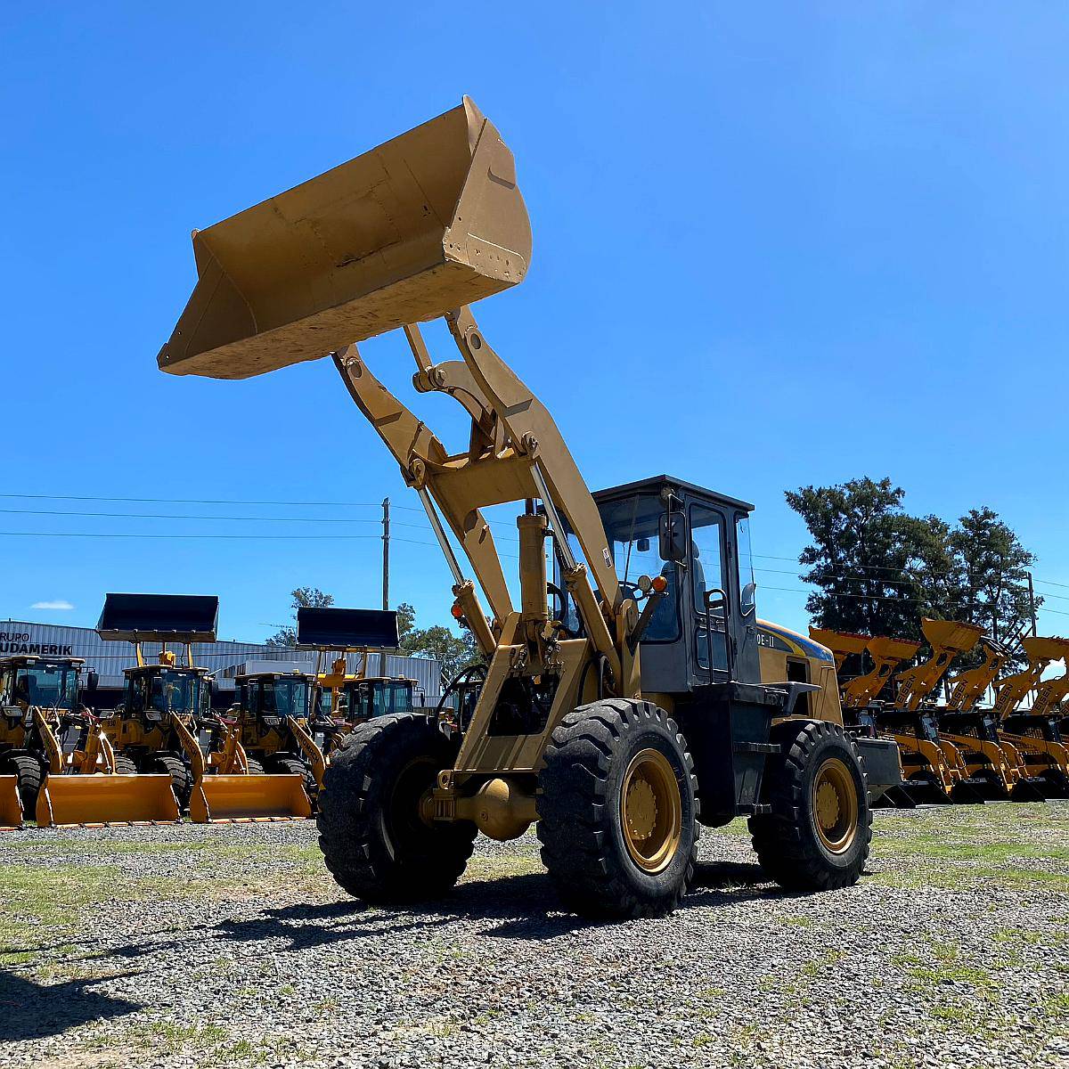 Pala Cargadora 2 M3 SEM Zl30-ii