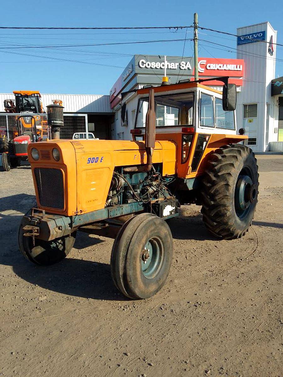 Tractor Fiat 900 e
