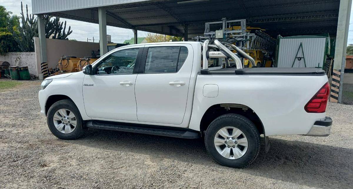 Pick UP Toyota Hilux 4X2 año 2017