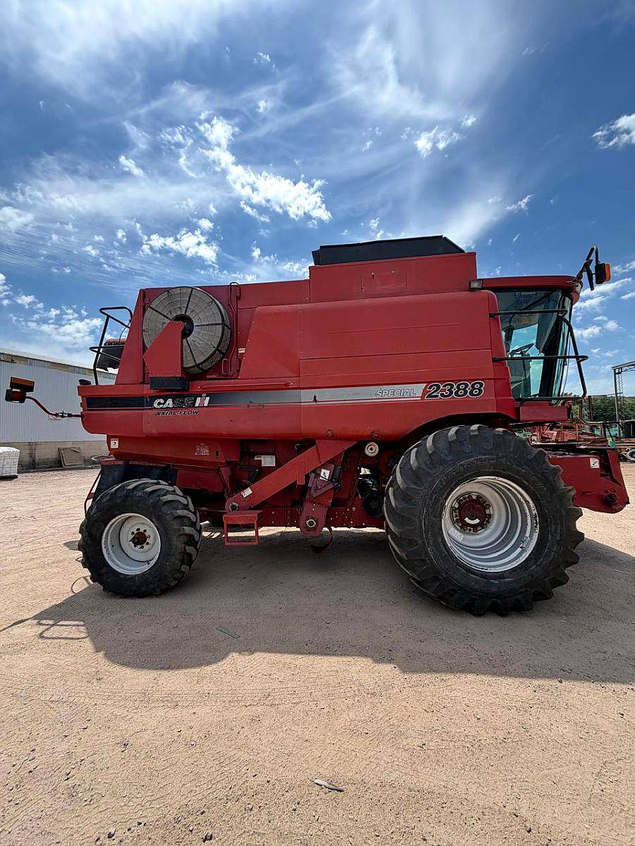Cosechadora Case IH 2388, año 2008, 2.500 Hs Motor Reparado,