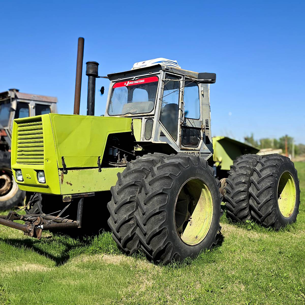 Tractor Zanello 540 220 HP Doble Tracción - Usado año 1995