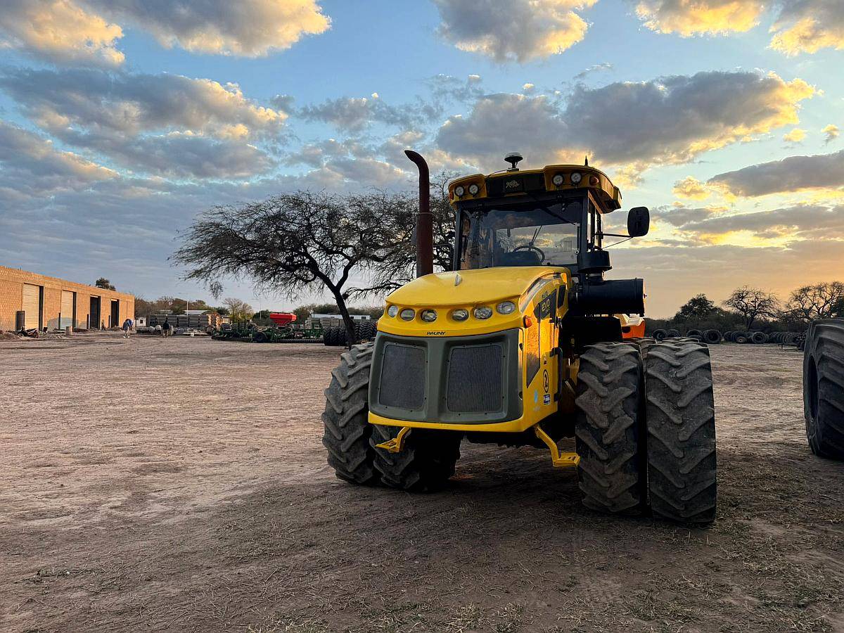 Pauny 540 año 2023, Piloto Hidraúlico. 3900 Hs