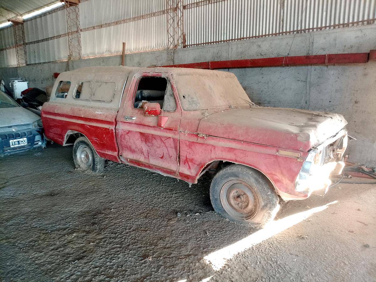 Ford F100 P/ Desarme