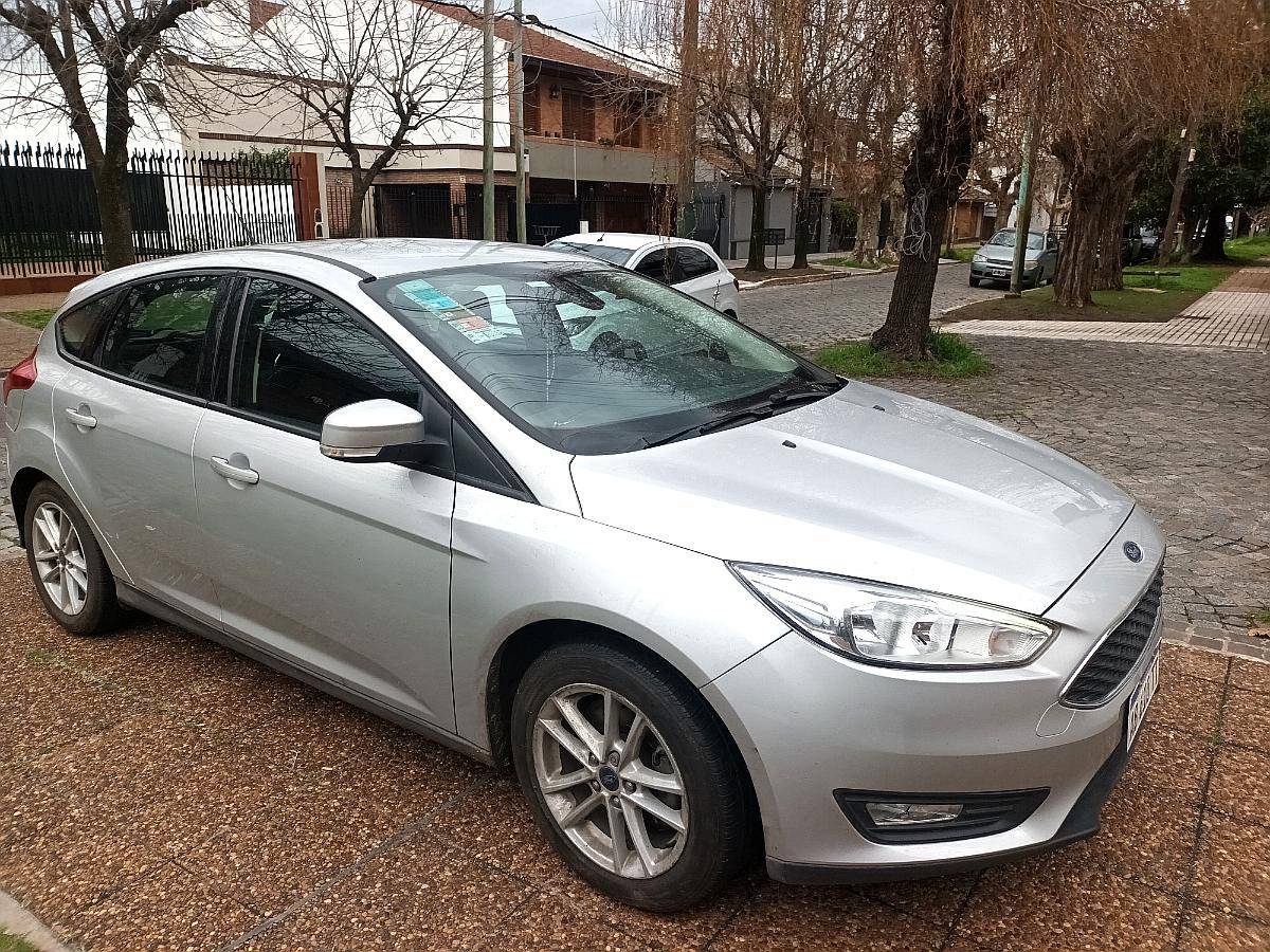 Ford Focus III 1.6 S año 2017
