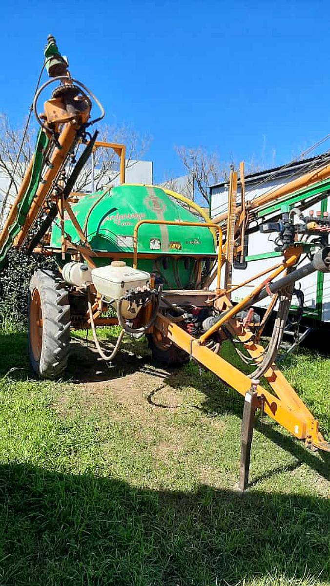 Pulverizador Praba 3000lts 22 Mts Suspensión Hidráulica - Agroads