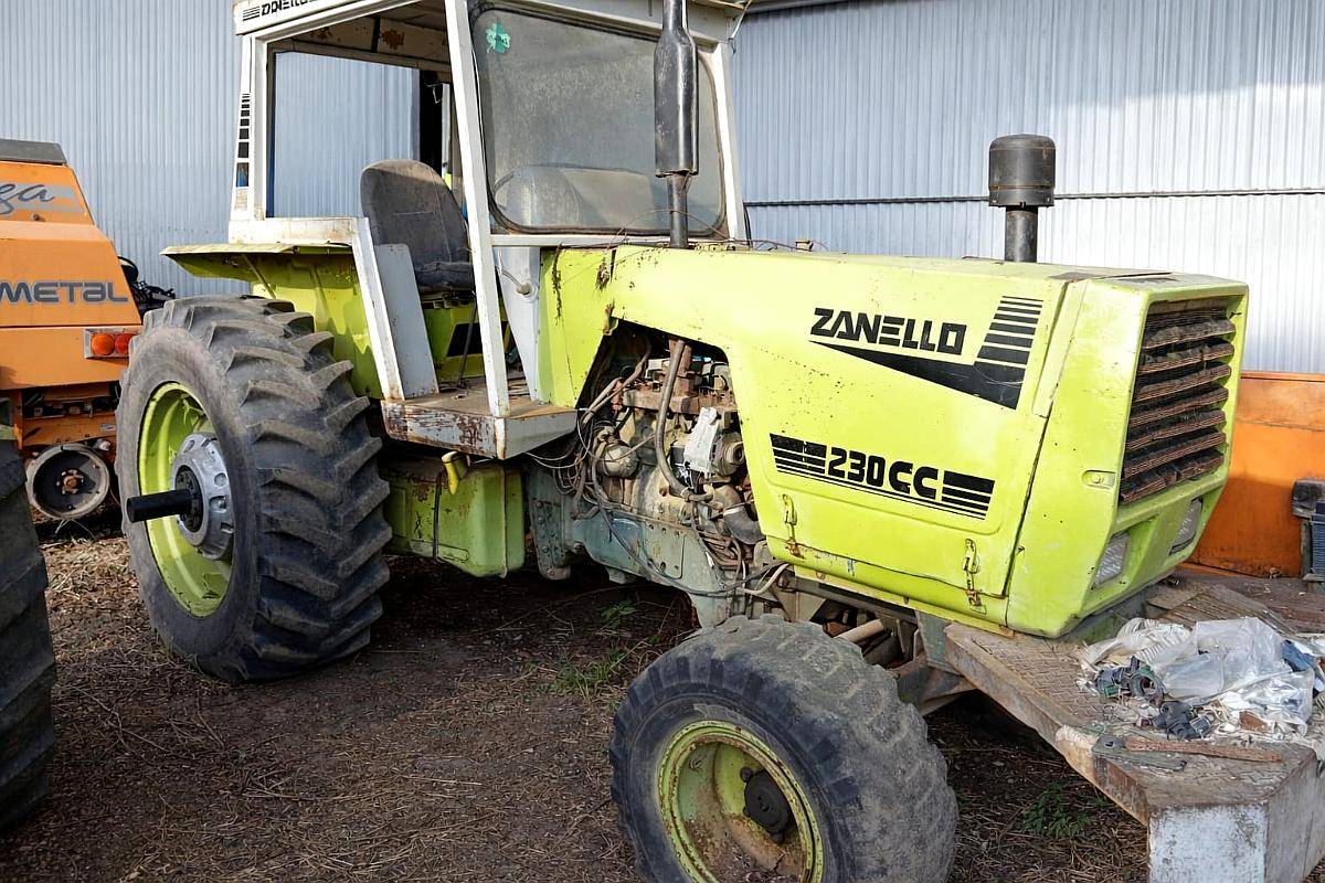 Tractor Zanello 230 CC con Cabina