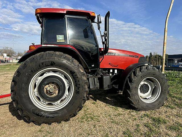 Tractor Case MXM 135