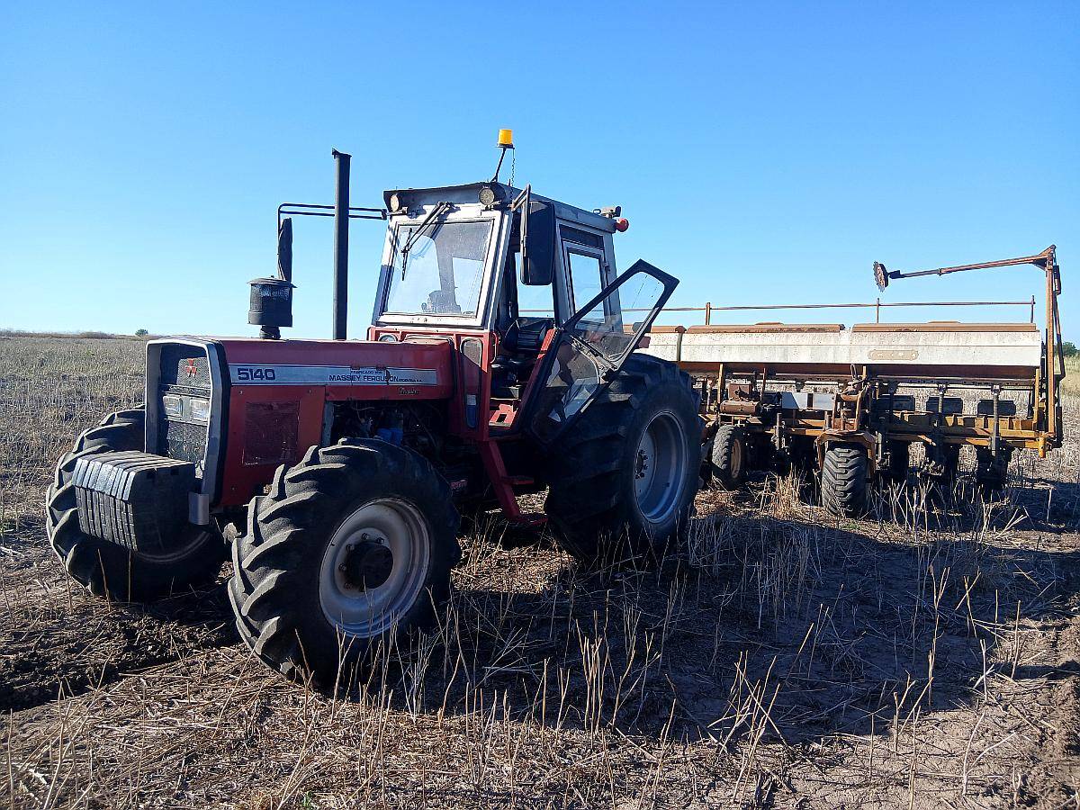 Tractor Massey Fergusson 5140