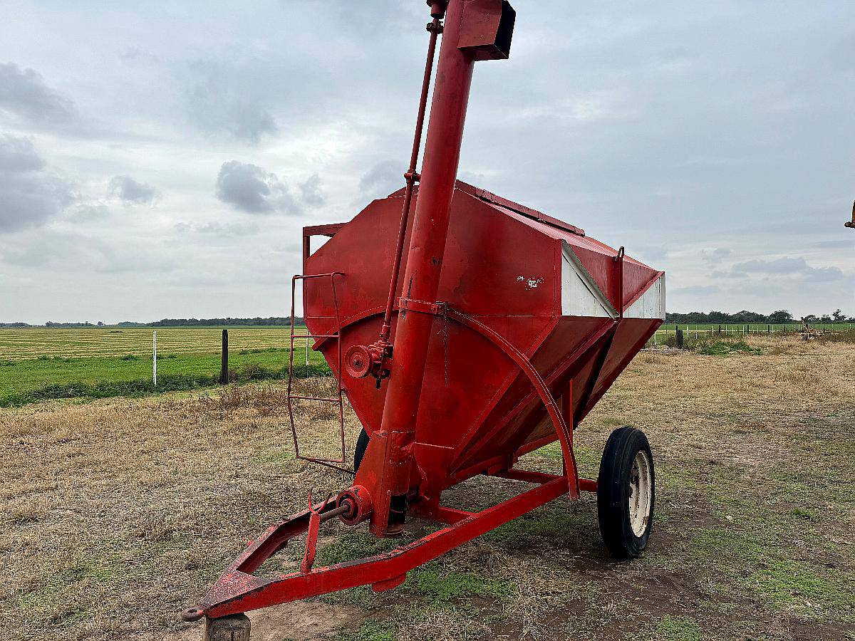 Distribuidor de Balanceado Comofra