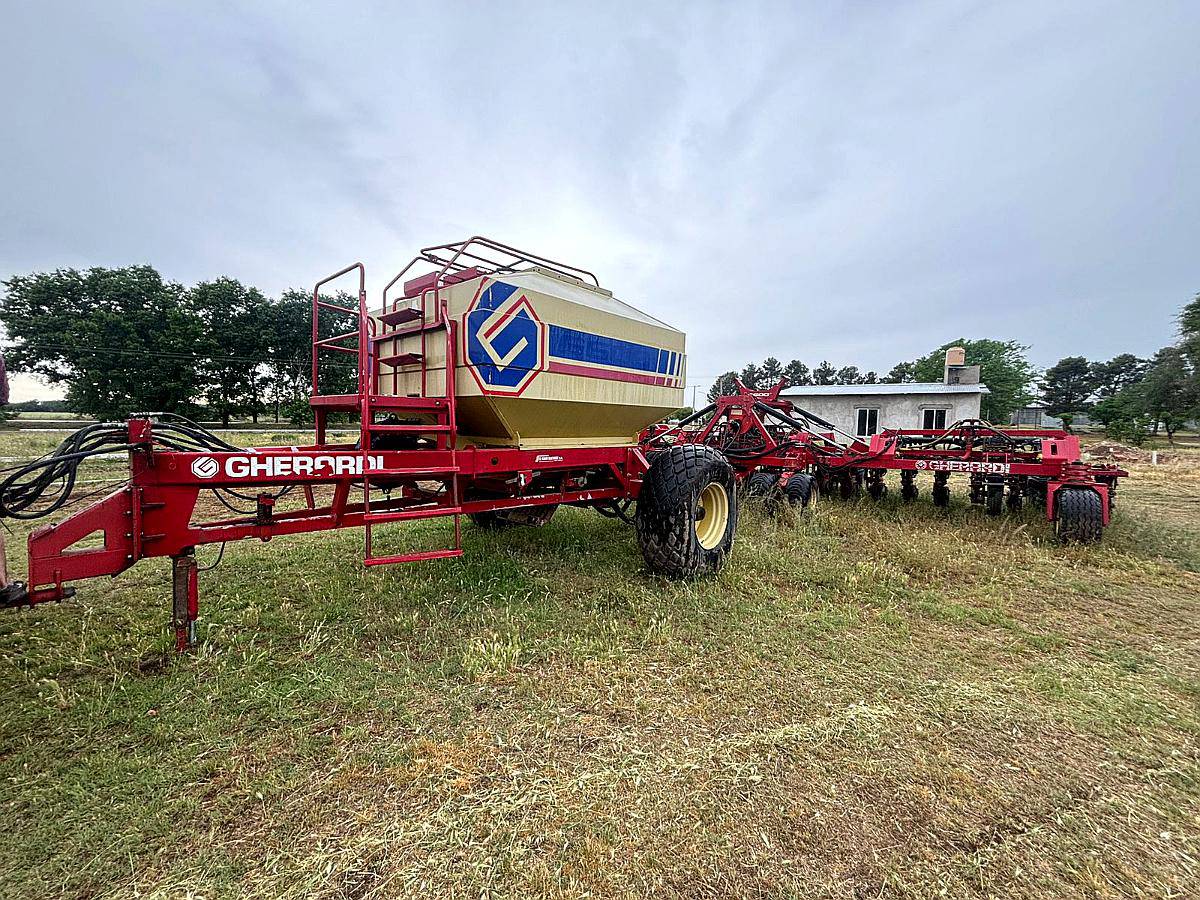 Sembradora AIR Dril Gherardi G600 22 a 52