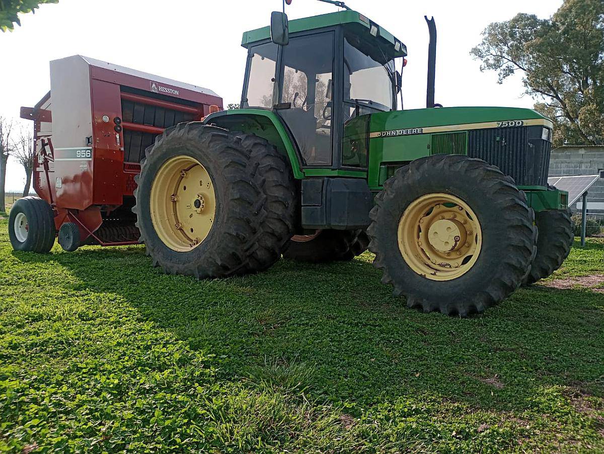 John Deere 7500, con Climatizador