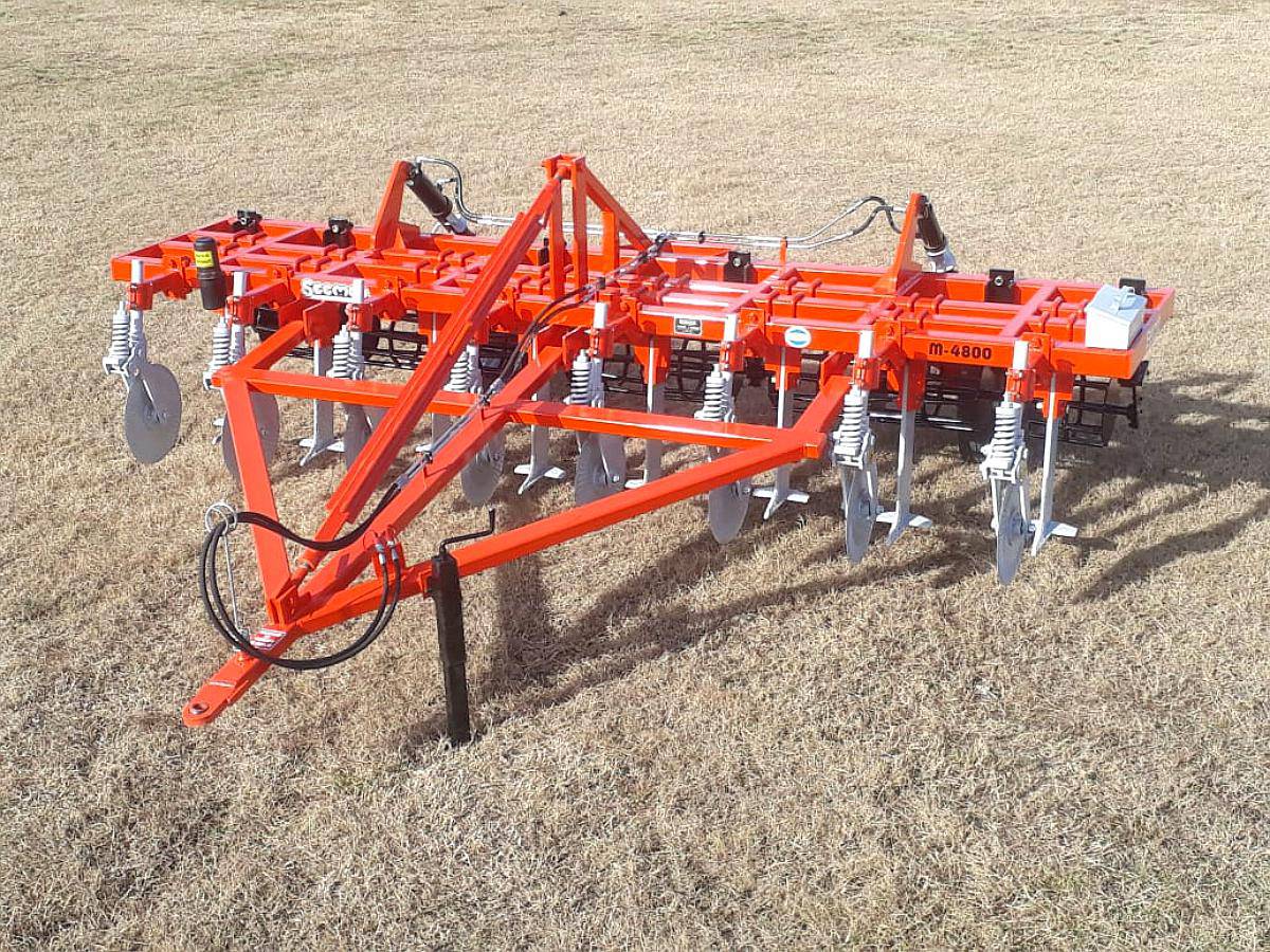 Descompactador de Suelo Secman M-3600