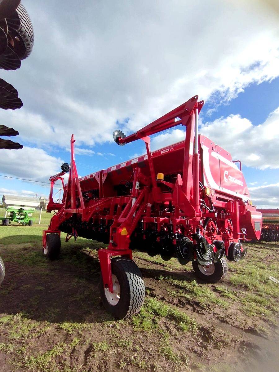 Sembradora Crucianelli Pionera 3917