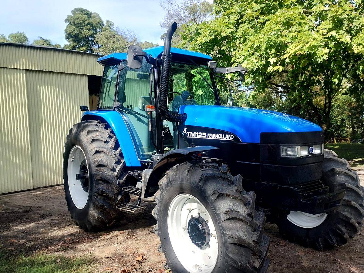 New Holland TM 125. 125hp. Tres Puntos.