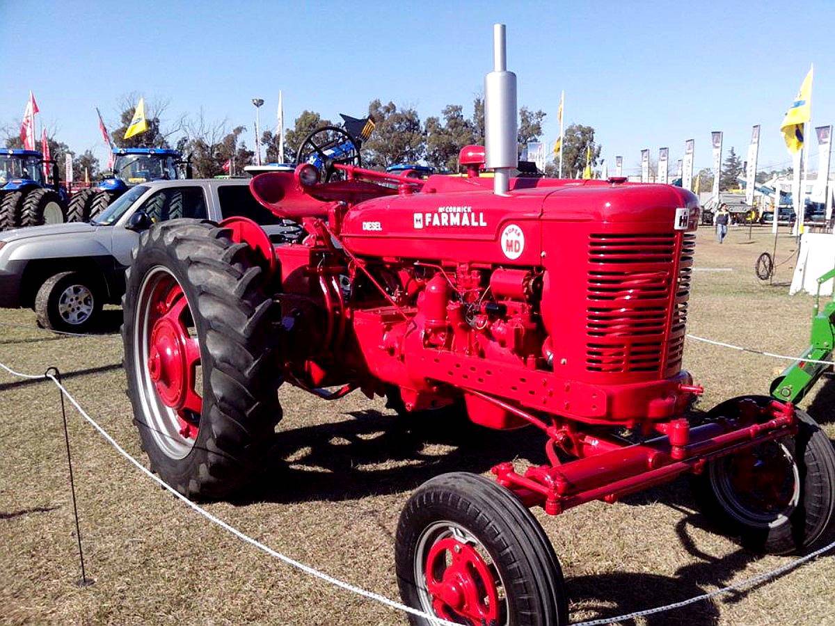 Farmall IH Super MD Unico de Coleccion