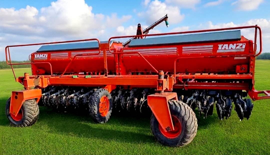 🌾 Sembradora Tanzi 6750, 36 a 17,5 Alfalfero. muy Buena