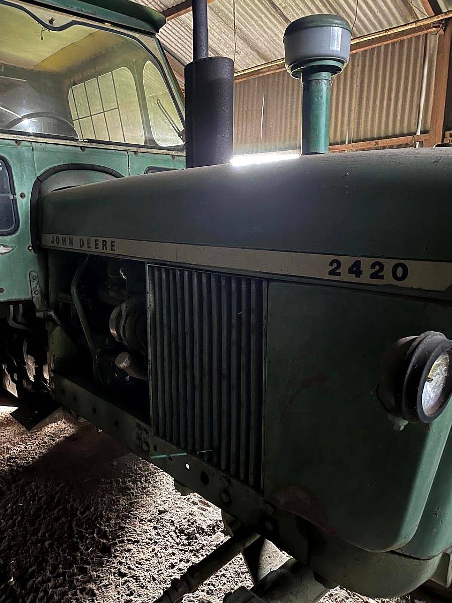 Tractor Jhon Deere 2420