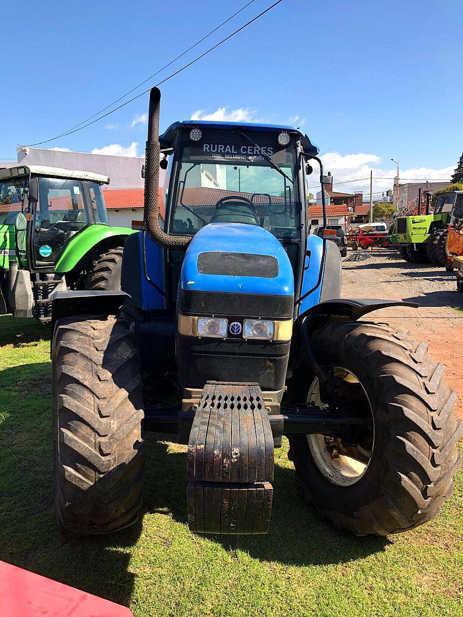 Tractor New Holland TM 135