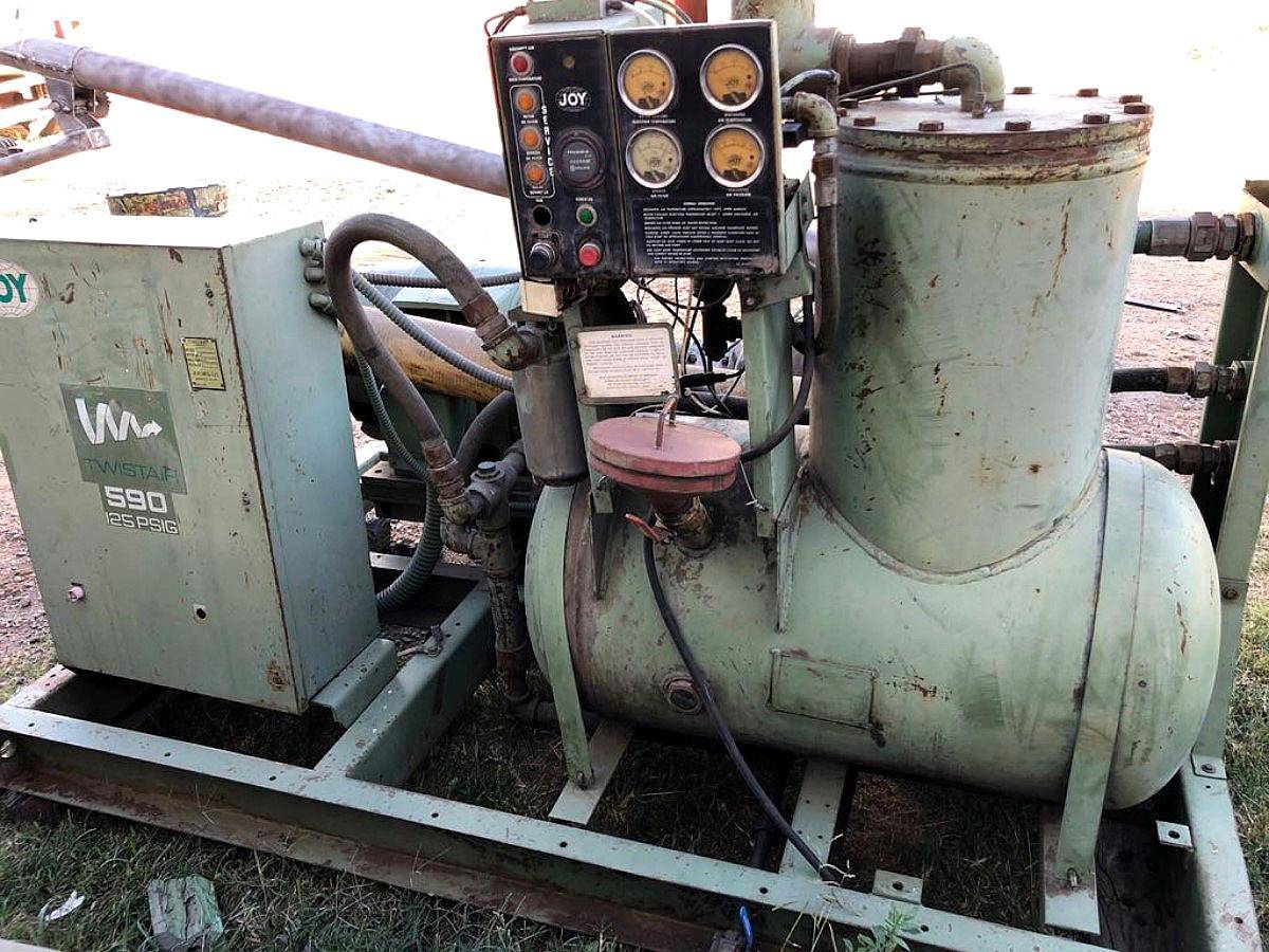 compresor-twistair-590-a-martillo-con-motor-de-150hp-agroads