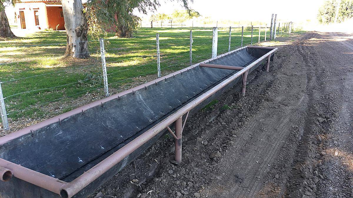Comederos Transportables de Alta Durabilidad - Agroads