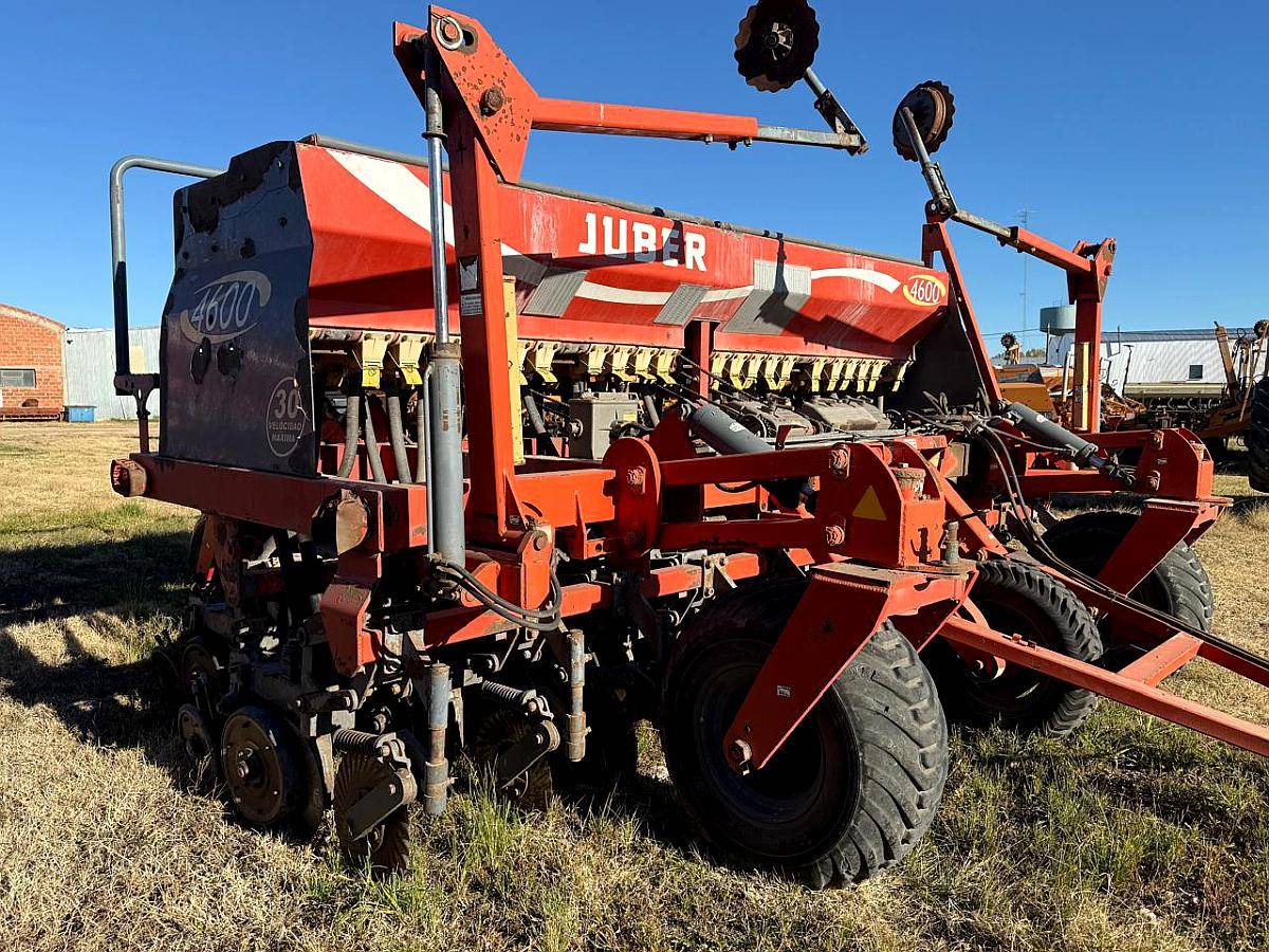 Sembradora Juber 4600 de 22 a 21cm