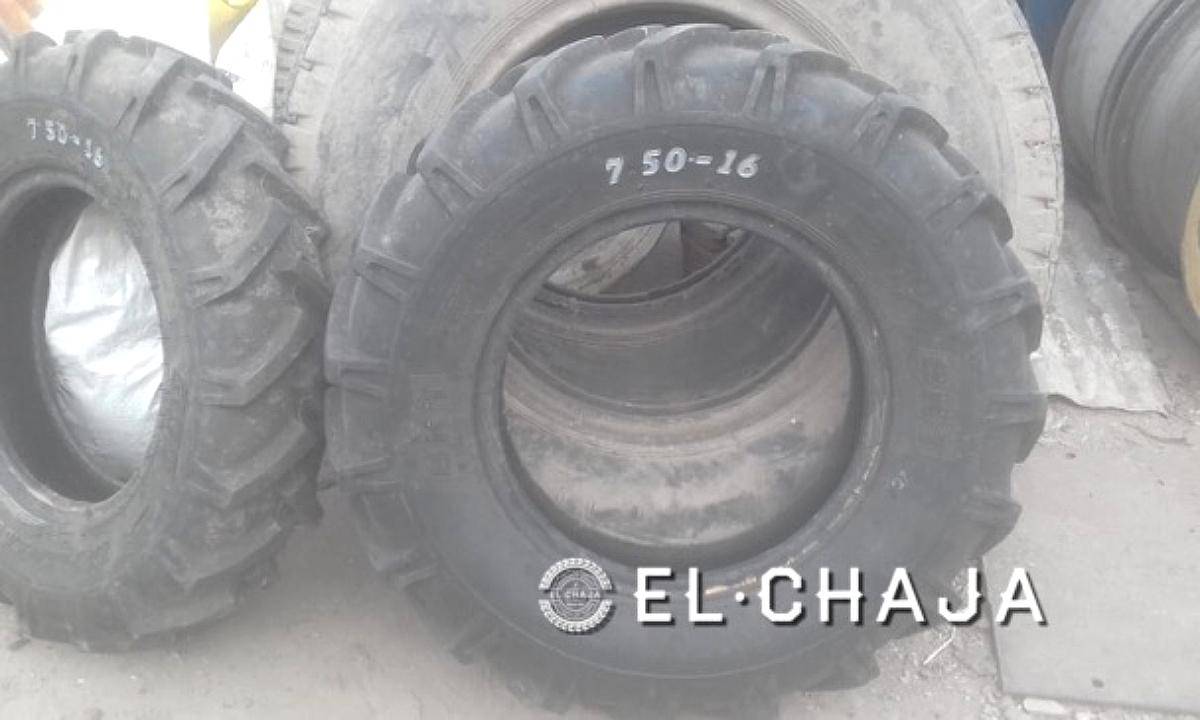 Juego de Cubiertas BKT de 8 Telas Rodado 750 - 16.